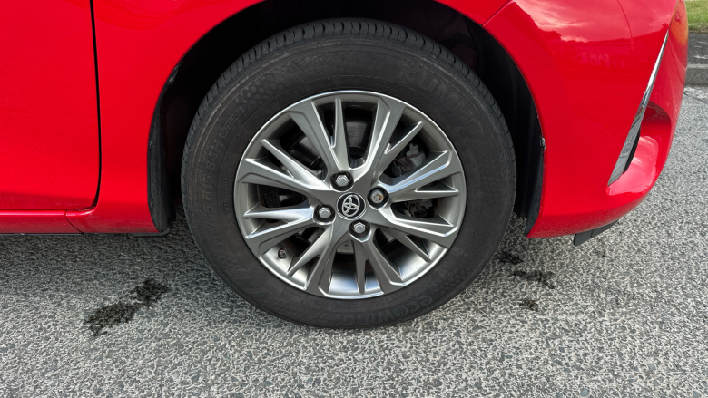 Toyota Yaris 1.5 Hybrid Icon 5dr CVT Hybrid Hatchback